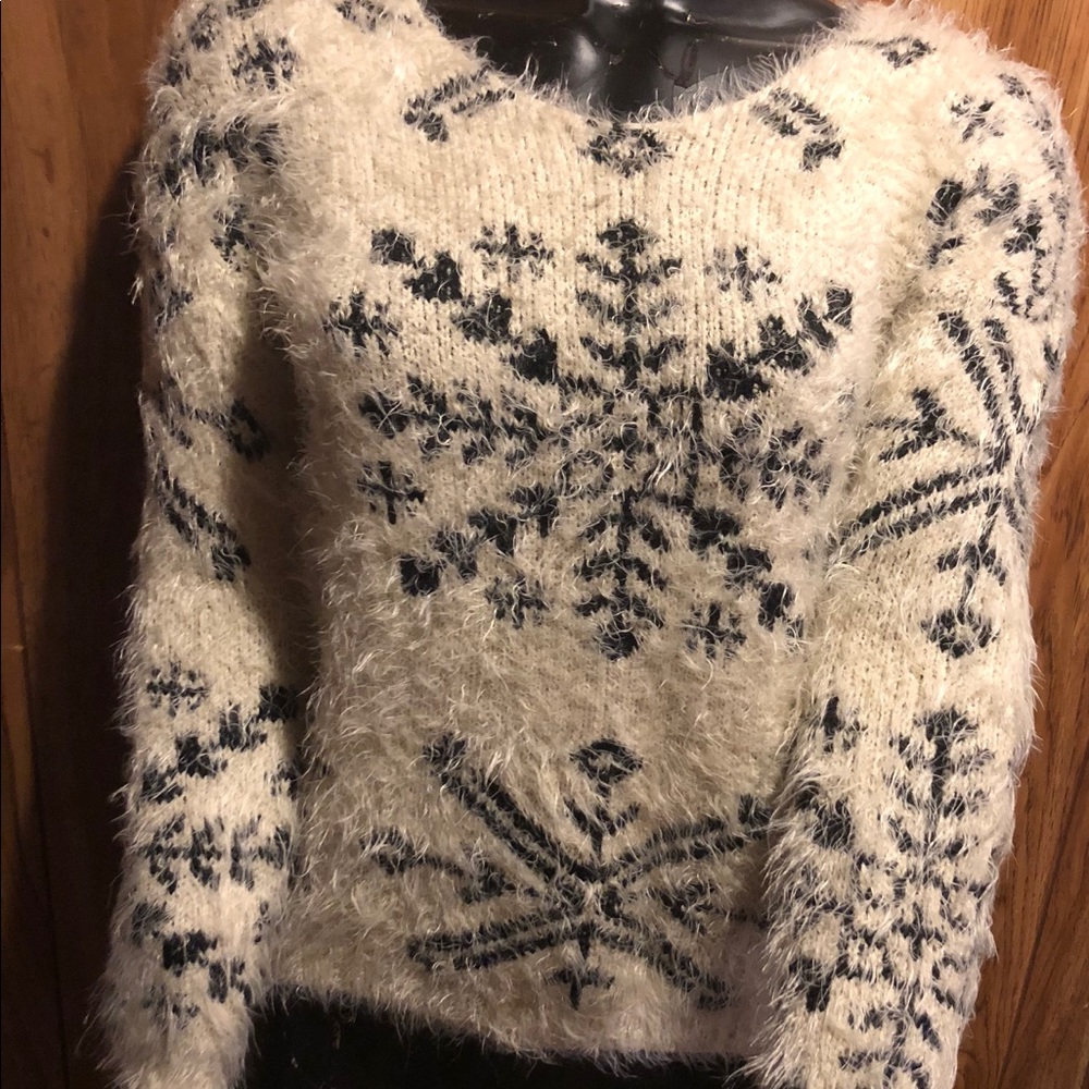 Finn and Clover Sweater very cute!